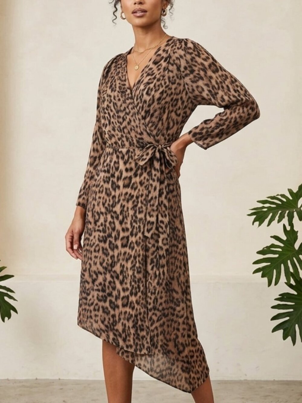 Joie Leopard Print Wrap Dress Size XS V-Neckline Asymmetrical Hem Keyhole Career